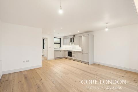 Northfield Avenue, Ealing, W13