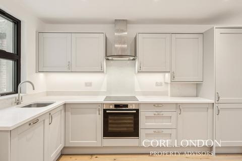 undefined, Northfield Avenue, Ealing, W13