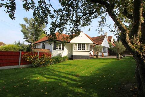 undefined, South Weald Road, Brentwood CM14