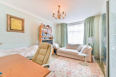 2 bedroom flat for sale, Queensway, Bayswater, London, W2