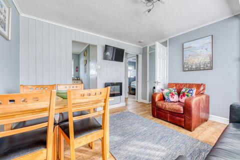 2 bedroom chalet for sale, Sunbeach Holiday Park, California