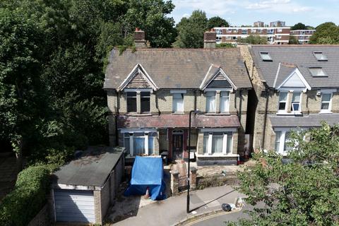 Hastings Road, London, W13