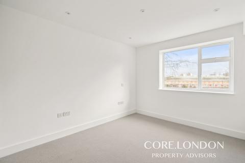 2 bedroom apartment for sale, Kingsbridge Avenue, London, W3