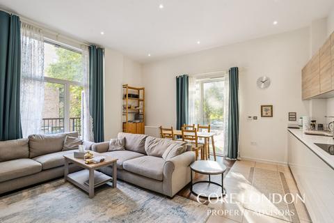 3 bedroom apartment to rent, Palmerston Road, London, W3