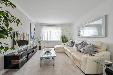 undefined, Turner Close, Burpham, Guildford, GU4