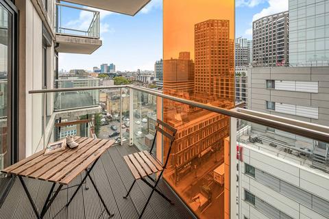 undefined, Commercial Street, Aldgate, London, E1