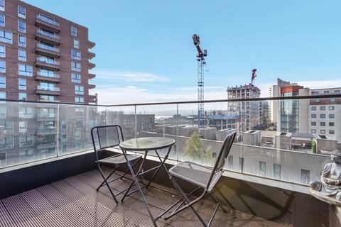 1 bedroom flat for sale, Agnes George Walk, London, E16 2FS