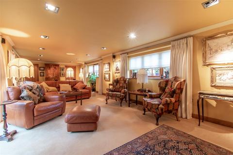 4 bedroom detached house for sale, The Avenue, Bishopton, Stratford-upon-Avon, CV37 0RH