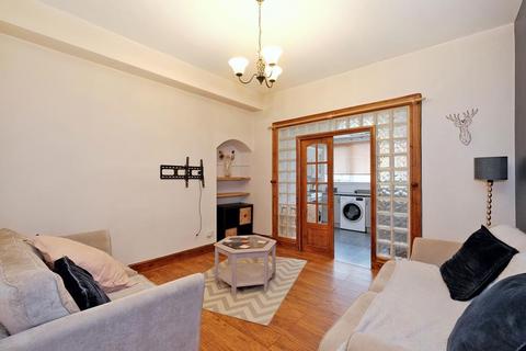 1 bedroom flat to rent, Holburn Street, Ground Left, Aberdeen, AB10