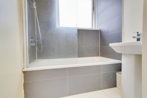 1 bedroom flat to rent, Heathfield Road, Croydon, CR0