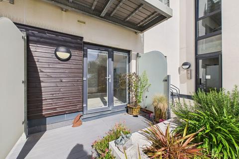 2 bedroom apartment for sale, Chichester House, 1, The Waterfront, Goring-by-Sea, Worthing, BN12