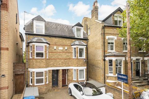 Graham Road, London SW19