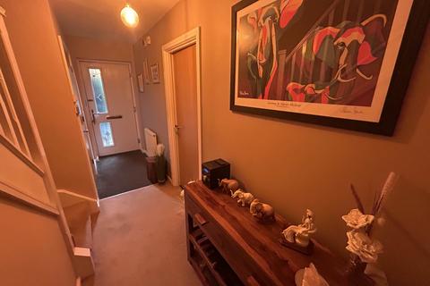 3 bedroom semi-detached house for sale, 206 Hunt Lane, Chadderton, OL9 OLR