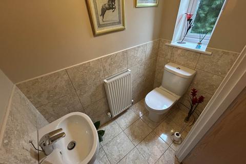 3 bedroom semi-detached house for sale, 206 Hunt Lane, Chadderton, OL9 OLR