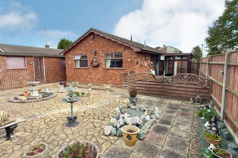 3 bedroom detached bungalow for sale, Mendip Road, Oulton Broad, Lowestoft, Suffolk, NR32