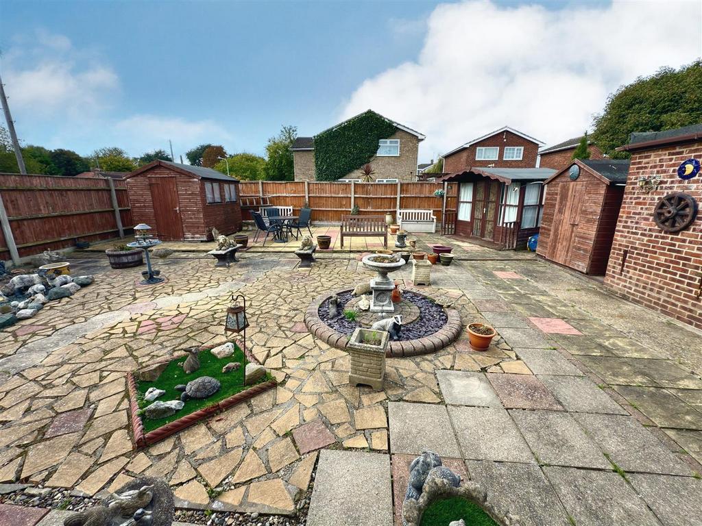 Garden Area.jpg