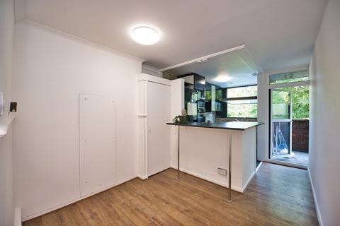 1 bedroom in a flat share to rent, Morgan House, 57 Vauxhall Bridge Road, London, SW1V