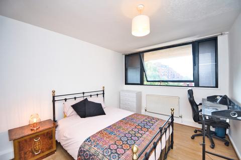 1 bedroom in a flat share to rent, Morgan House, 57 Vauxhall Bridge Road, London, SW1V