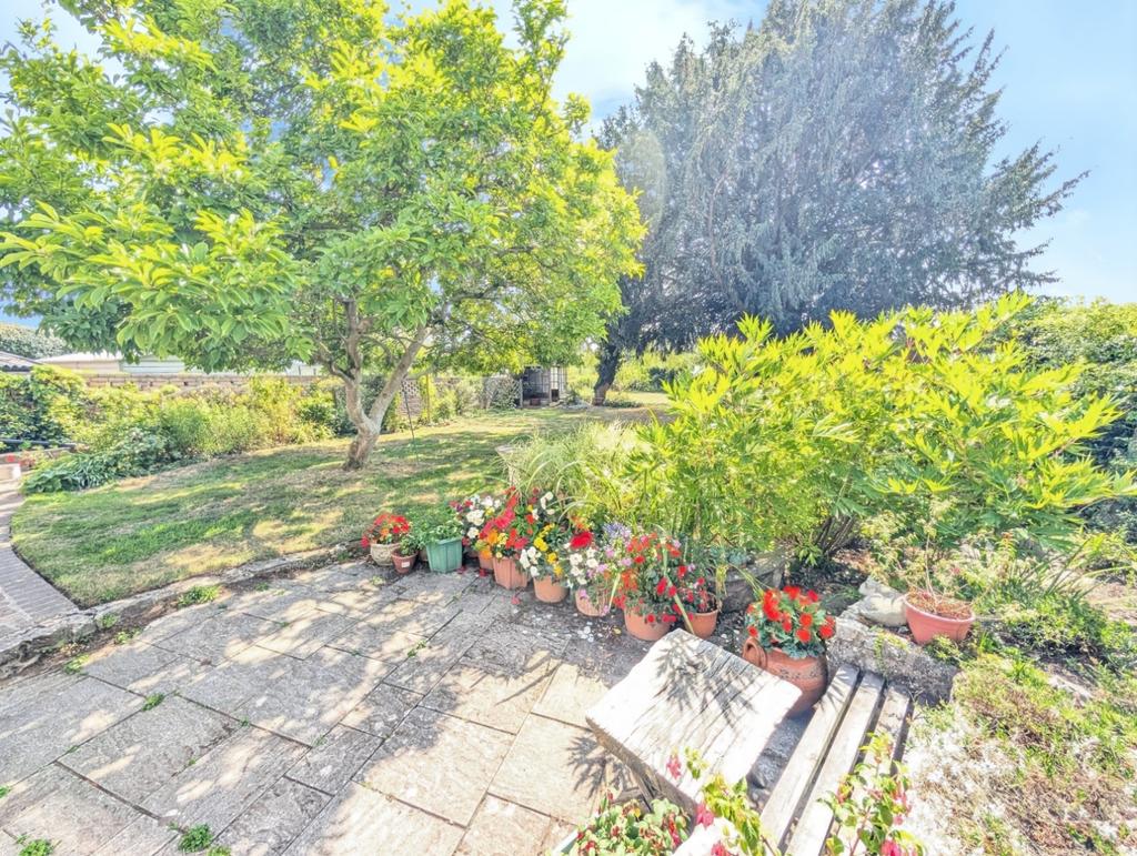 Pbox-garden-322449.jpg