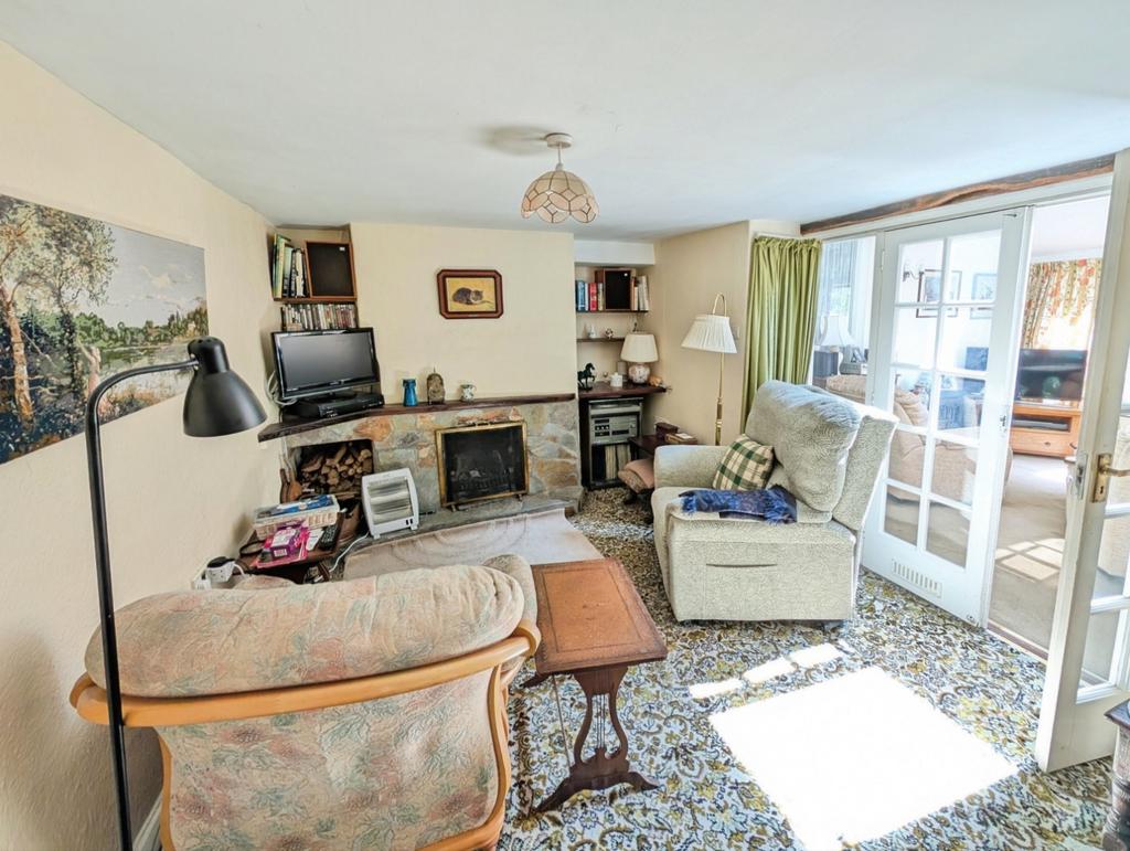 Pbox-living room-322449.jpg