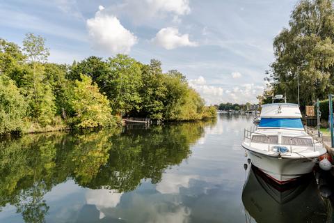 4 bedroom detached house for sale, Feversham House, Feversham House, Thames Ditton, Surrey