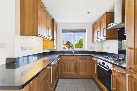 3 bedroom apartment for sale, Hooper Court, Gresham Road, Staines-Upon-Thames, Surrey, TW18