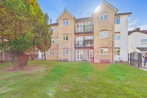 3 bedroom apartment for sale, Hooper Court, Gresham Road, Staines-Upon-Thames, Surrey, TW18