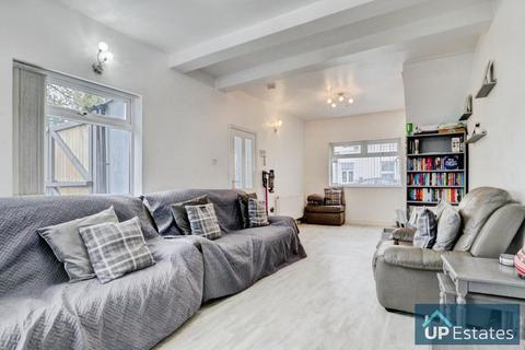 3 bedroom end of terrace house for sale, Webster Street, Coventry