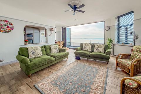 3 bedroom flat for sale, Chalkwell Esplanade, Westcliff-On-Sea SS0