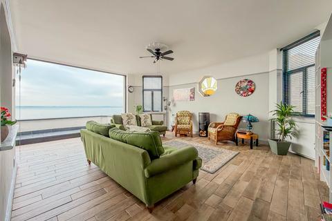 3 bedroom flat for sale, Chalkwell Esplanade, Westcliff-On-Sea SS0