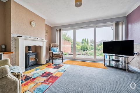 1 bedroom bungalow for sale, Bradfield Avenue, Teynham, Sittingbourne, Kent, ME9