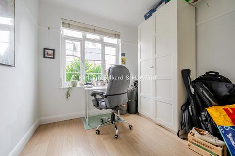 undefined, Risborough Close, Muswell Hill, London, N10