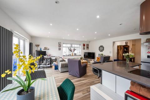 3 bedroom semi-detached bungalow for sale, Westbourne Road, Bexleyheath, DA7