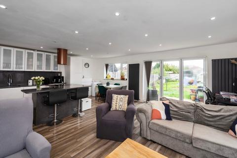 3 bedroom semi-detached bungalow for sale, Westbourne Road, Bexleyheath, DA7