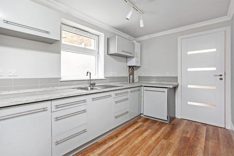 2 bedroom flat for sale, Pantiles, 7 City Road, Winchester, Hampshire, SO23