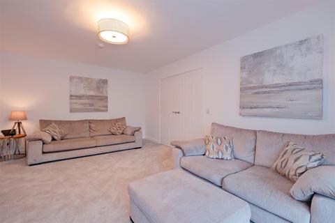57 Arisaig Grove, Hamilton, ML3 8BB