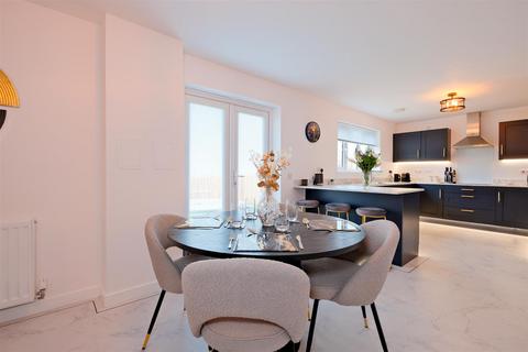 57 Arisaig Grove, Hamilton, ML3 8BB
