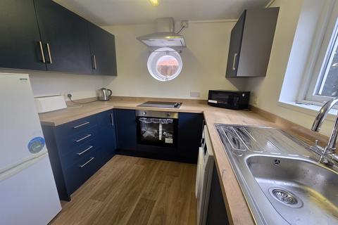 2 bedroom apartment for sale, Tonnelier Road, Dunkirk, NG7 2RW