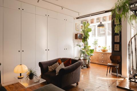 4 bedroom terraced house for sale, Flaxman Road, Camberwell, London, SE5