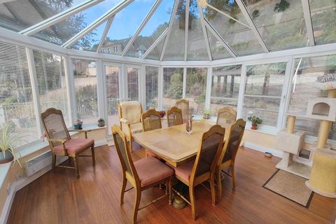 3 bedroom detached bungalow for sale, Trimmingham Lane, Halifax HX2