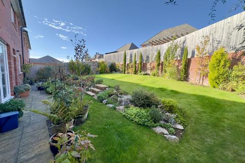 4 bedroom detached house for sale, Curlew Way, Dawlish, EX7