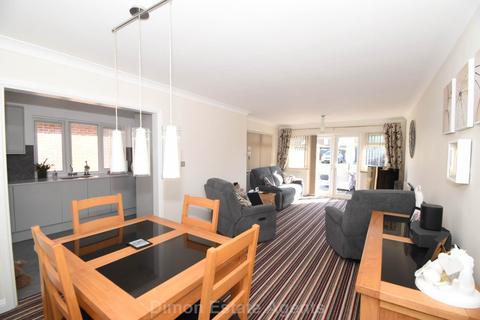 3 bedroom semi-detached bungalow for sale, Goodwood Road, Gosport