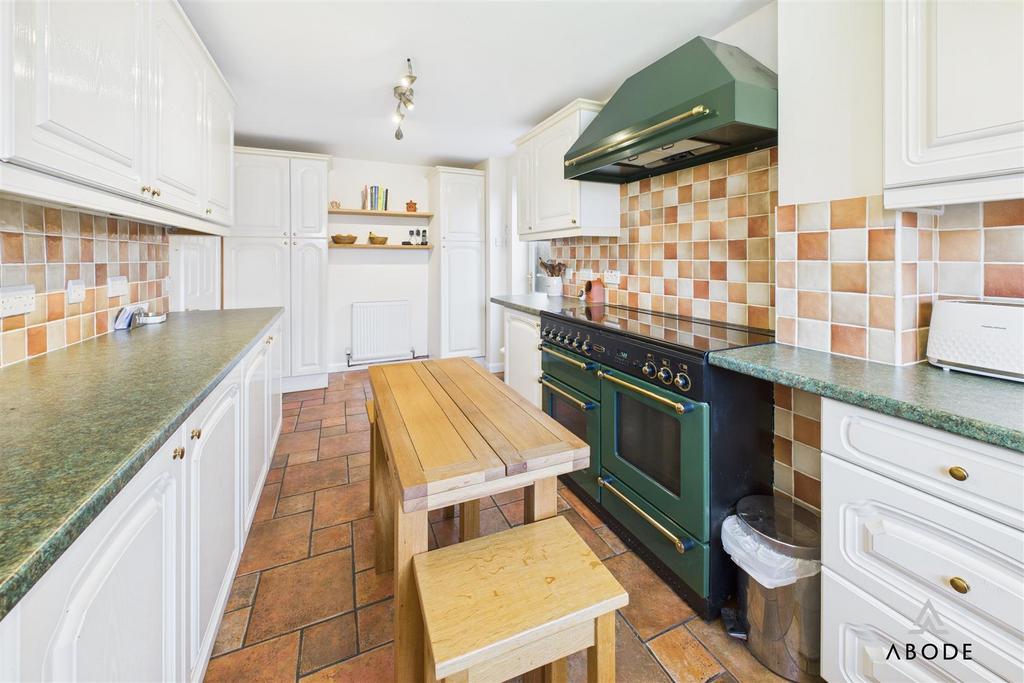 CAM04913 G0-PR0089-STILL010.jpg