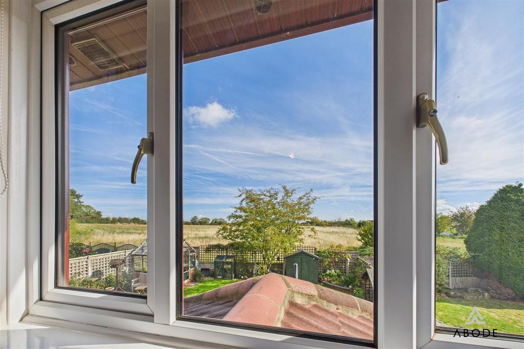 CAM04913 G0-PR0089-STILL034.jpg