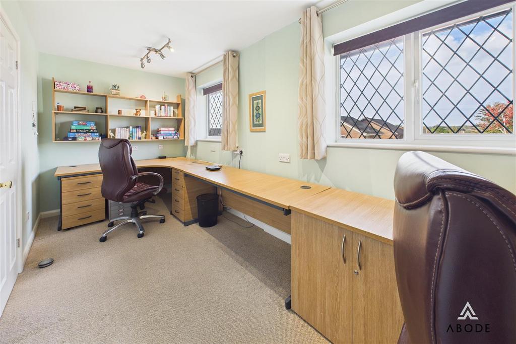 CAM04913 G0-PR0089-STILL024.jpg