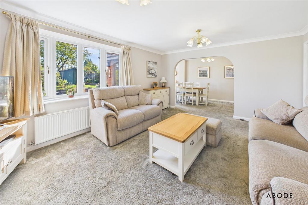 CAM04913 G0-PR0089-STILL007.jpg