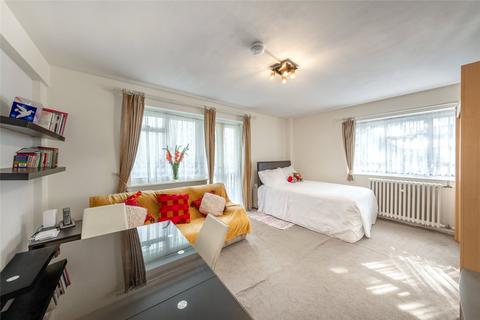 1 bedroom apartment for sale, Reynolds House, Wellington Road, St John's Wood, London, NW8