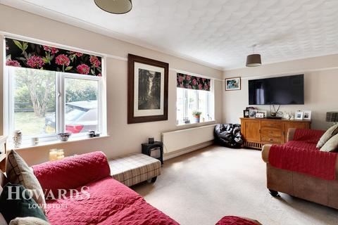 4 bedroom detached house for sale, Chipperfield Road, Kessingland