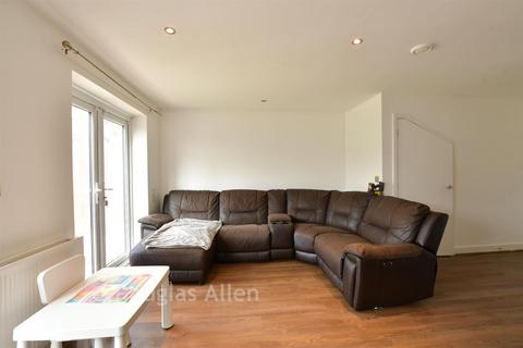 undefined, Willow Court, Wickford SS12