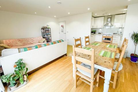 2 bedroom flat for sale, Goulding House, Manor Lane, Feltham, Middlesex, TW13